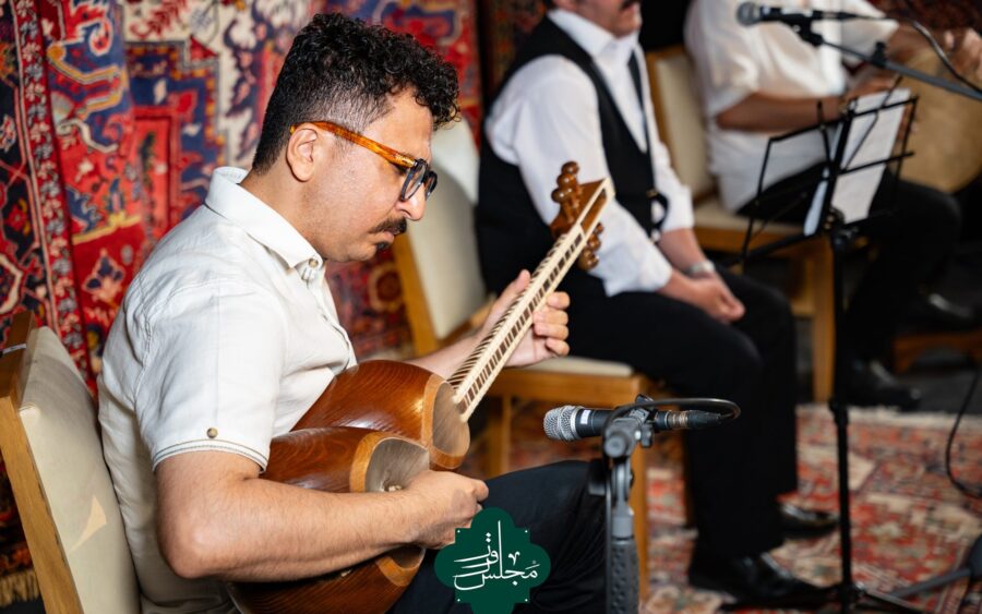 شب اول — عود